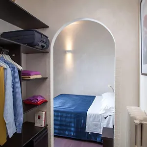 https://residenza-doro.it-romehotels.com